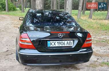 Седан Mercedes-Benz E-Class 2003 в 