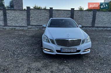 Седан Mercedes-Benz E-Class 2011 в Рівному