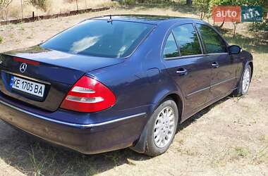 Седан Mercedes-Benz E-Class 2002 в 