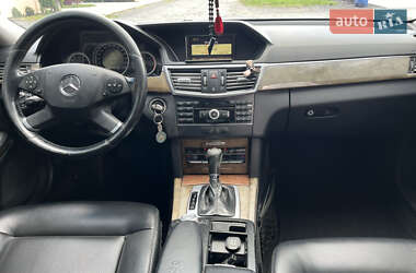 Седан Mercedes-Benz E-Class 2009 в 