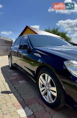 Седан Mercedes-Benz E-Class 2012 в 