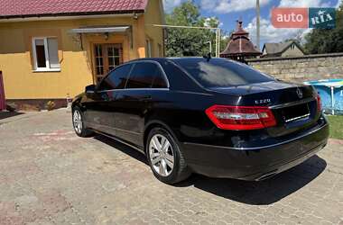 Седан Mercedes-Benz E-Class 2012 в 