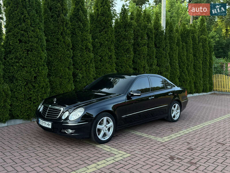 Седан Mercedes-Benz E-Class 2006 в Хмельницком