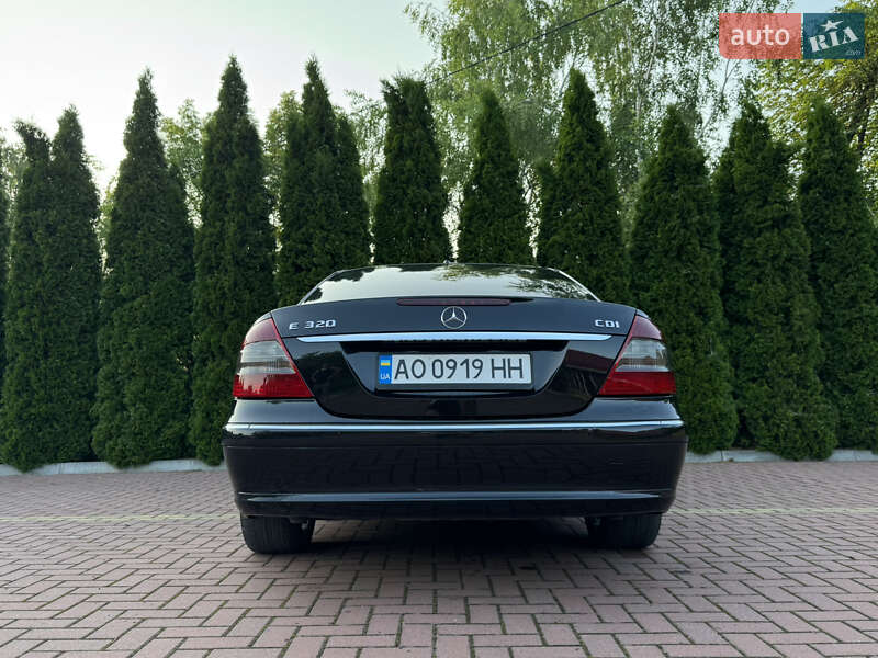 Седан Mercedes-Benz E-Class 2006 в Хмельницком