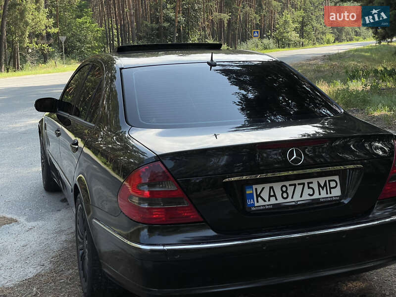 Седан Mercedes-Benz E-Class 2002 в Вышгороде