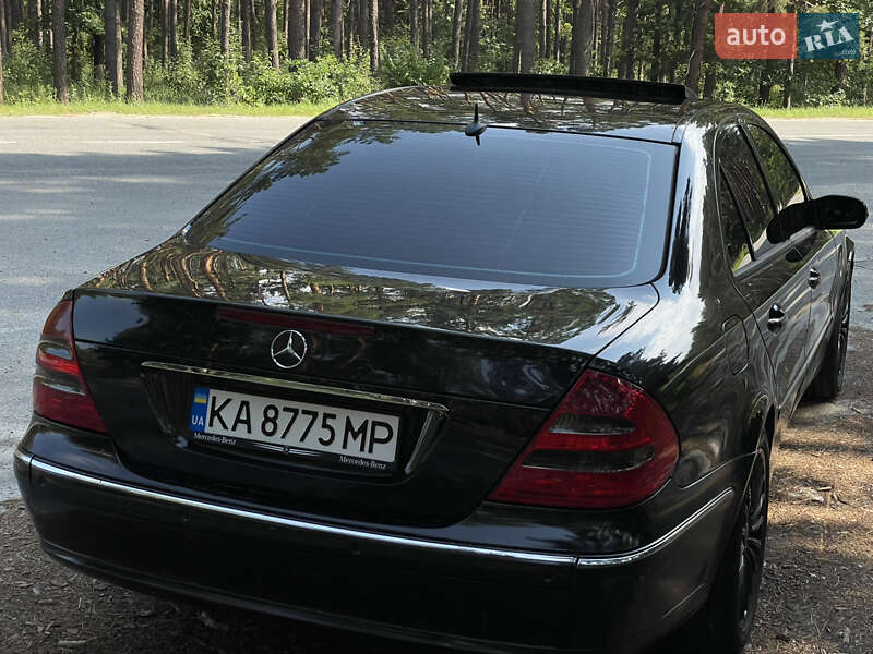 Седан Mercedes-Benz E-Class 2002 в Вышгороде