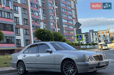 Седан Mercedes-Benz E-Class 2000 в 