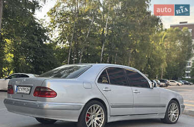 Седан Mercedes-Benz E-Class 2000 в 