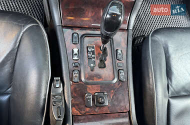 Седан Mercedes-Benz E-Class 2000 в 