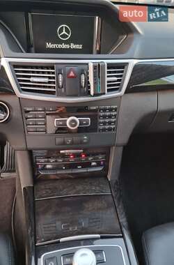 Седан Mercedes-Benz E-Class 2012 в 