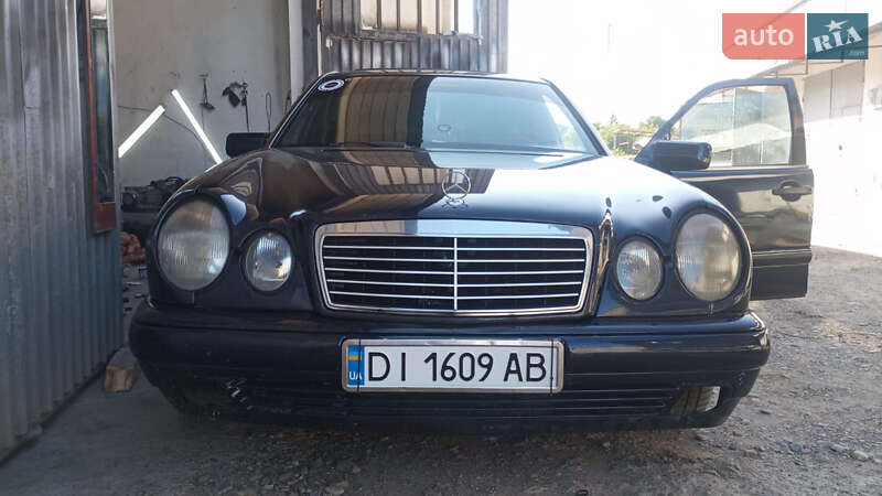 Седан Mercedes-Benz E-Class 1998 в Чернівцях