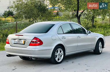 Седан Mercedes-Benz E-Class 2002 в 