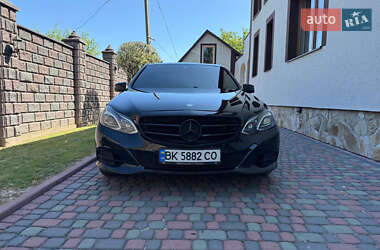Седан Mercedes-Benz E-Class 2014 в Дубно