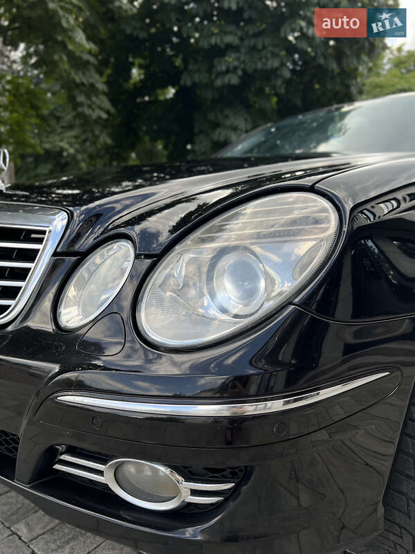 Седан Mercedes-Benz E-Class 2008 в Березному