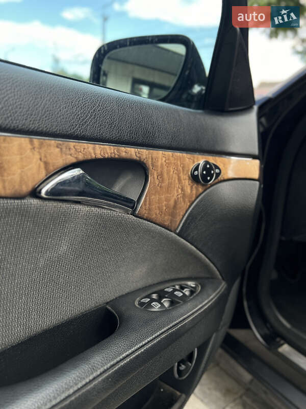 Седан Mercedes-Benz E-Class 2008 в Березному