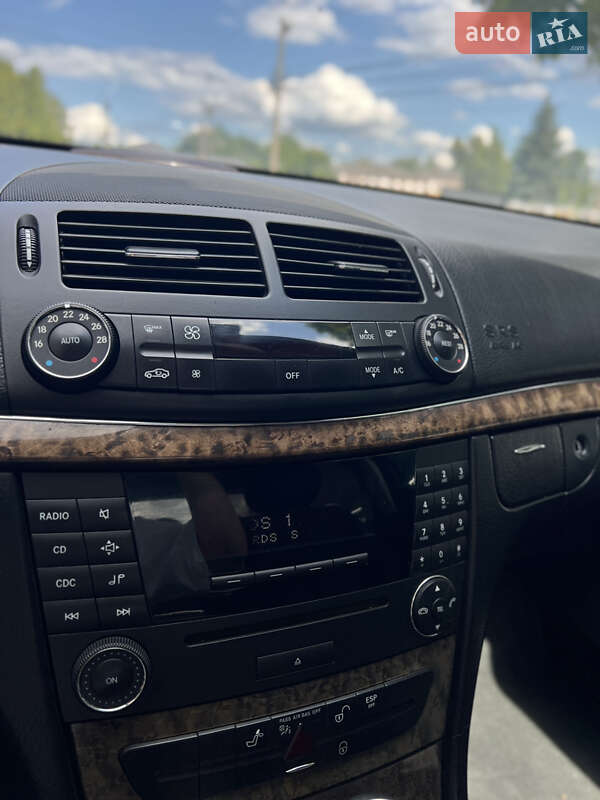 Седан Mercedes-Benz E-Class 2008 в Березному