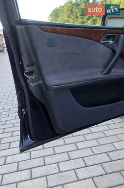 Седан Mercedes-Benz E-Class 2001 в 