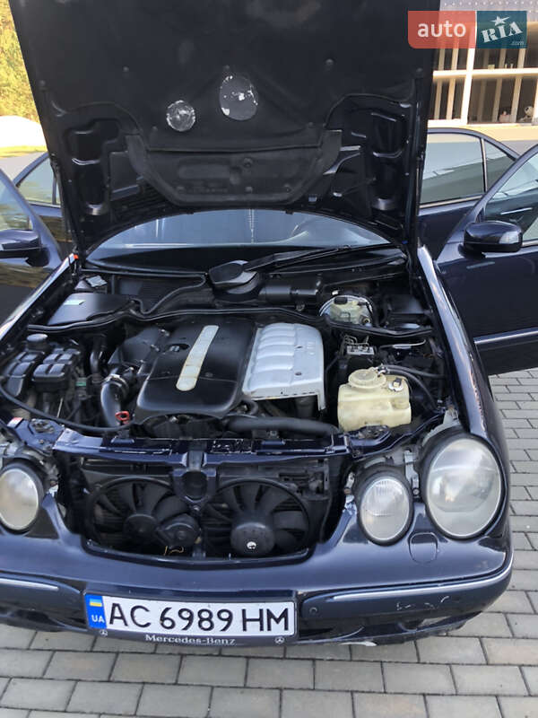Седан Mercedes-Benz E-Class 2001 в Костополе