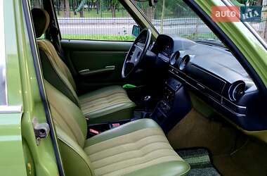 Седан Mercedes-Benz E-Class 1984 в 