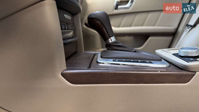 Седан Mercedes-Benz E-Class 2009 в Ивано-Франковске