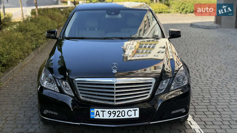 Седан Mercedes-Benz E-Class 2009 в Ивано-Франковске