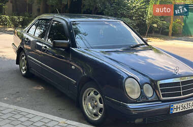 Седан Mercedes-Benz E-Class 1996 в Одесі