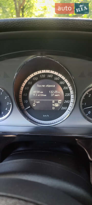 Седан Mercedes-Benz E-Class 2010 в Львове