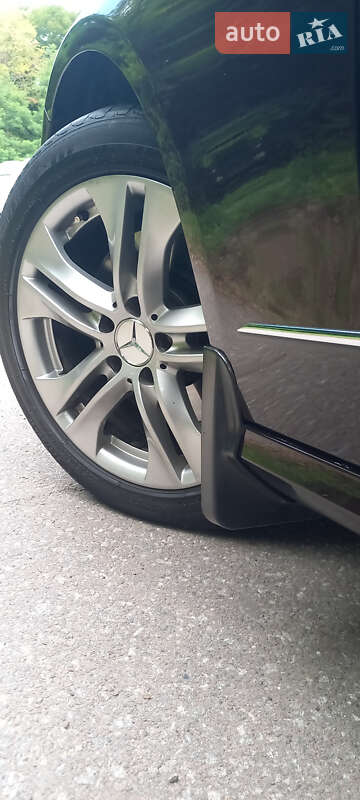 Седан Mercedes-Benz E-Class 2010 в Львове