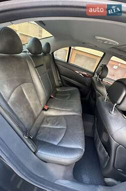 Седан Mercedes-Benz E-Class 2002 в 