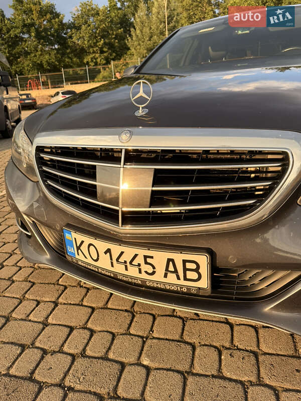 Седан Mercedes-Benz E-Class 2014 в Ужгороде