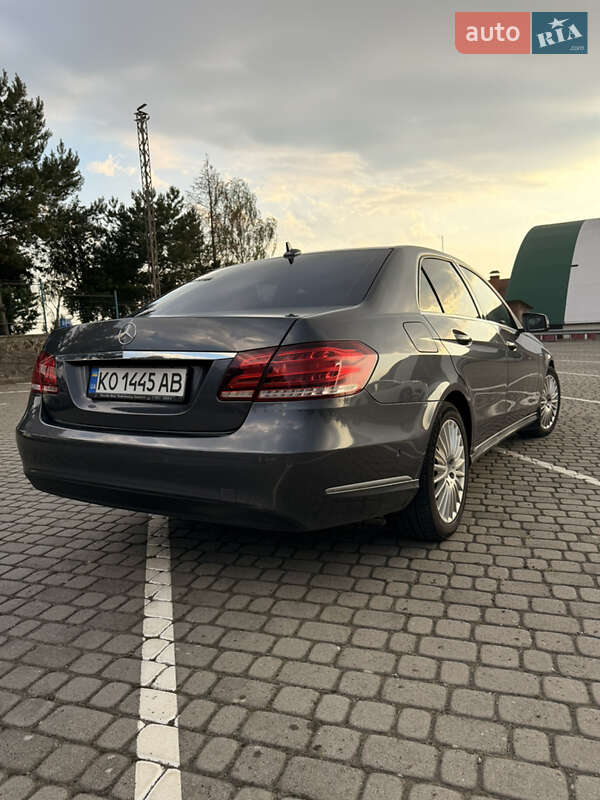 Седан Mercedes-Benz E-Class 2014 в Ужгороде
