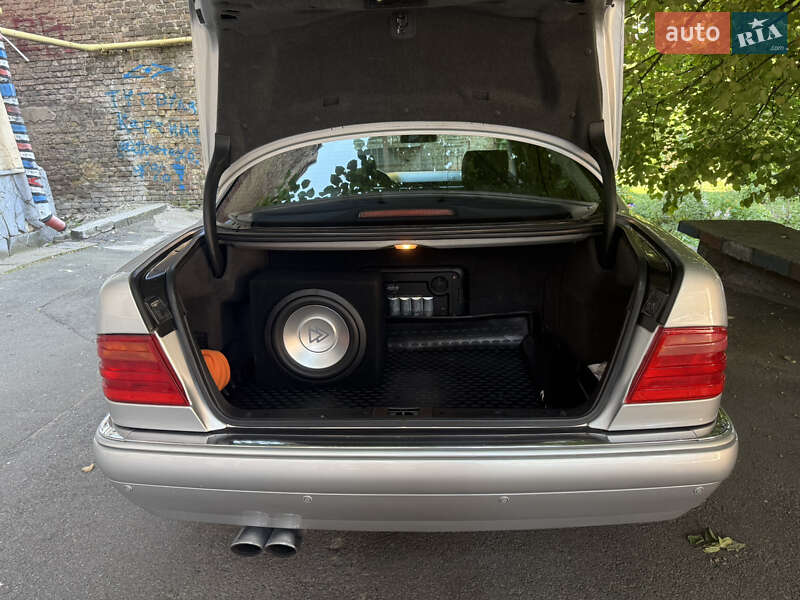 Седан Mercedes-Benz E-Class 1999 в Киеве