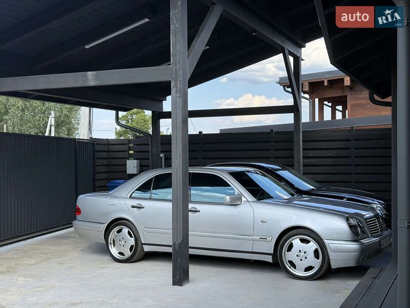 Седан Mercedes-Benz E-Class 1999 в Киеве