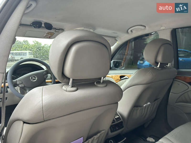 Седан Mercedes-Benz E-Class 2006 в Черновцах