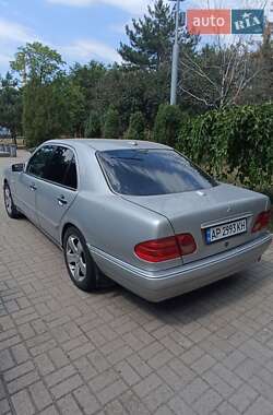 Седан Mercedes-Benz E-Class 1998 в 