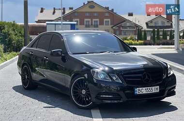 Седан Mercedes-Benz E-Class 2011 в 