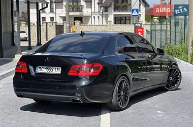 Седан Mercedes-Benz E-Class 2011 в 