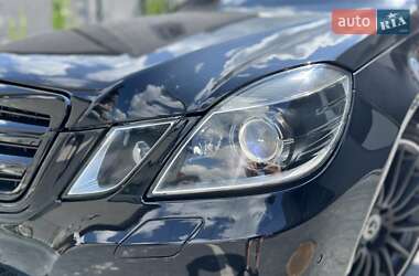 Седан Mercedes-Benz E-Class 2011 в 