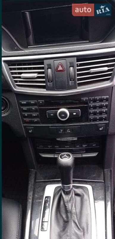 Седан Mercedes-Benz E-Class 2011 в Полтаве