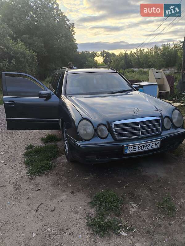 Універсал Mercedes-Benz E-Class 1998 в Чернівцях