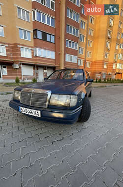 Седан Mercedes-Benz E-Class 1988 в Тернополе