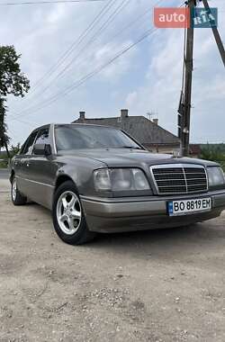 Седан Mercedes-Benz E-Class 1994 в Теребовле
