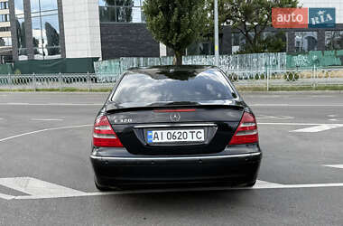 Седан Mercedes-Benz E-Class 2002 в 
