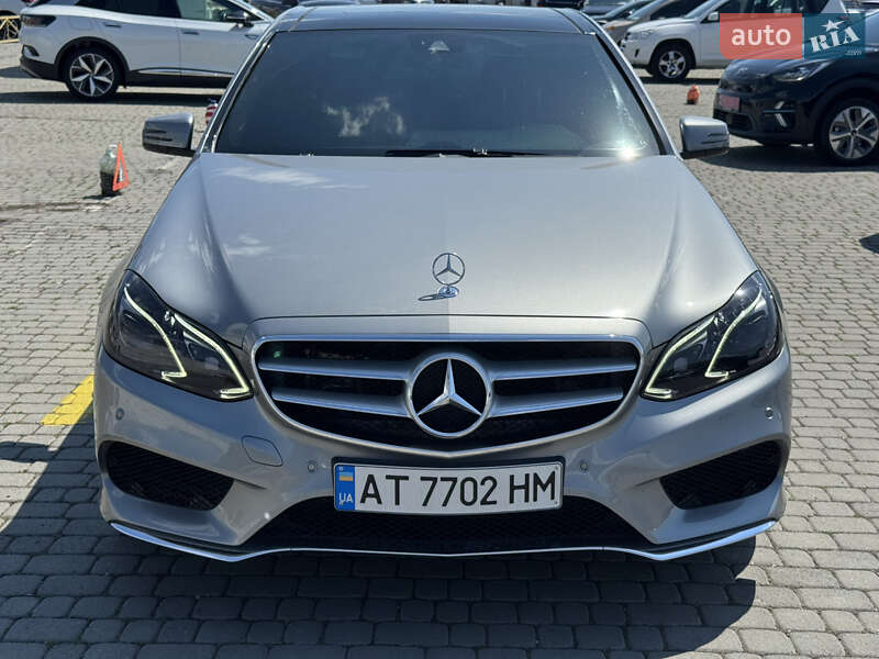 Седан Mercedes-Benz E-Class 2013 в Черновцах