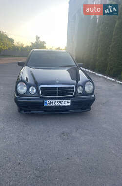 Седан Mercedes-Benz E-Class 1997 в Виннице
