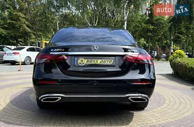 Седан Mercedes-Benz E-Class 2022 в 