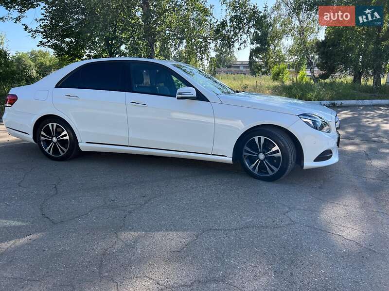 Седан Mercedes-Benz E-Class 2014 в Очакове