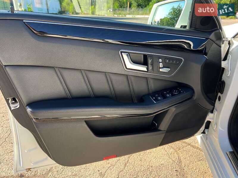 Седан Mercedes-Benz E-Class 2014 в Очакове