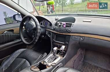 Универсал Mercedes-Benz E-Class 2003 в  фото 17 Универсал Mercedes-Benz E-Class 2003 в