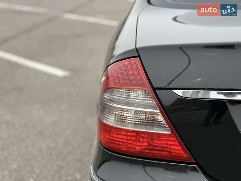 Седан Mercedes-Benz E-Class 2008 в Кривом Роге